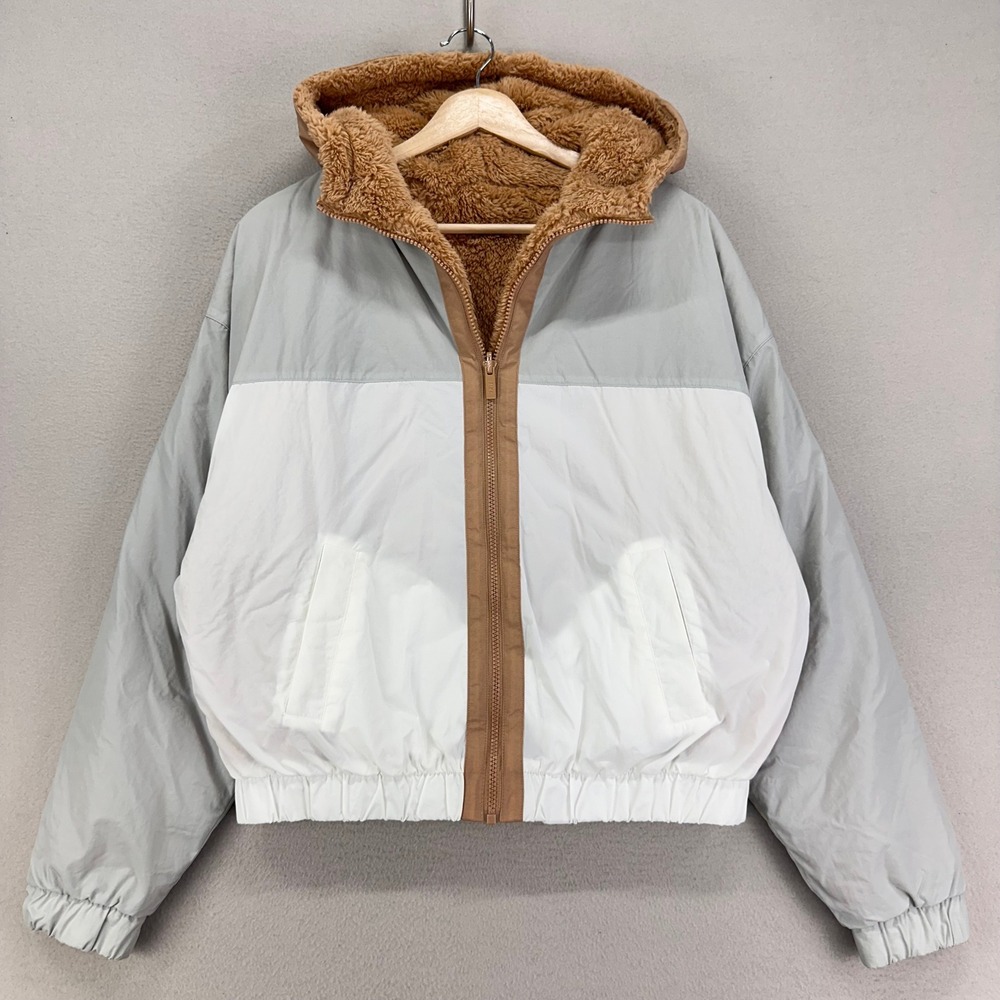 PINK Victoria's Secret Jacket Womens S NWT Hooded Reversible Sherpa Cozy Warm‎